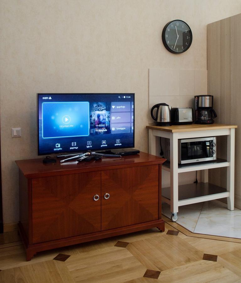 Tiflislux Apartment - Old City Philarmonic Luaran gambar