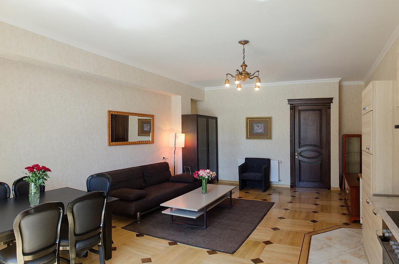 Tiflislux Apartment - Old City Philarmonic Luaran gambar